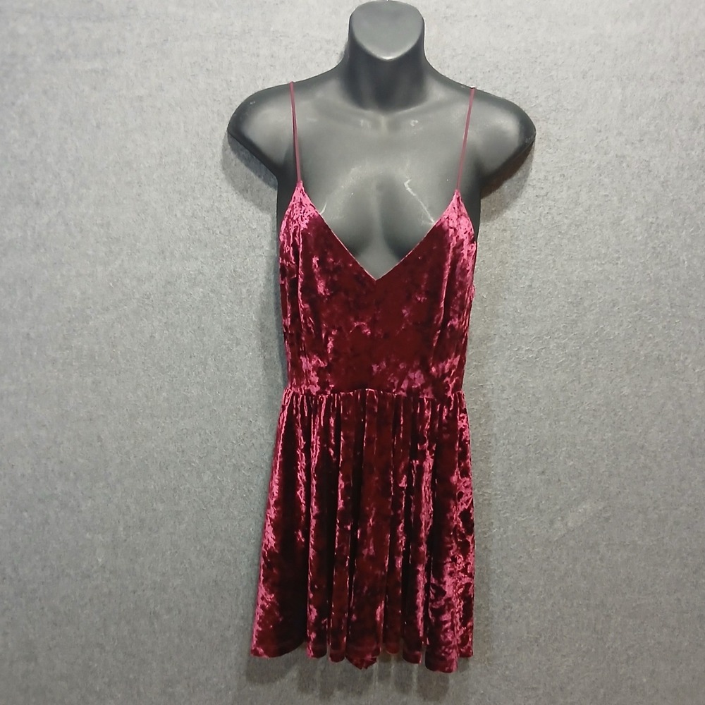 Silence + Noise M Crushed Velvet Romper 90s whimsygoth indie y2k fairy boho
